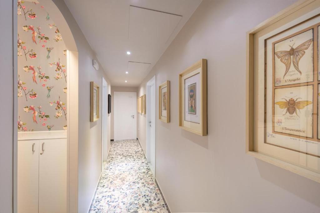 Boutique Rooms Carbonazzi 17 Каляри Екстериор снимка