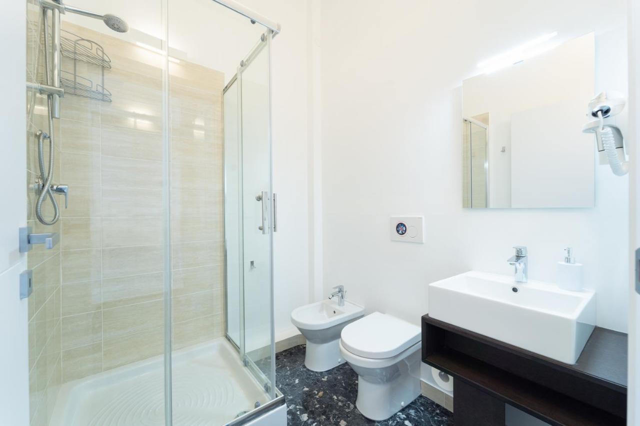 Boutique Rooms Carbonazzi 17 Каляри Екстериор снимка
