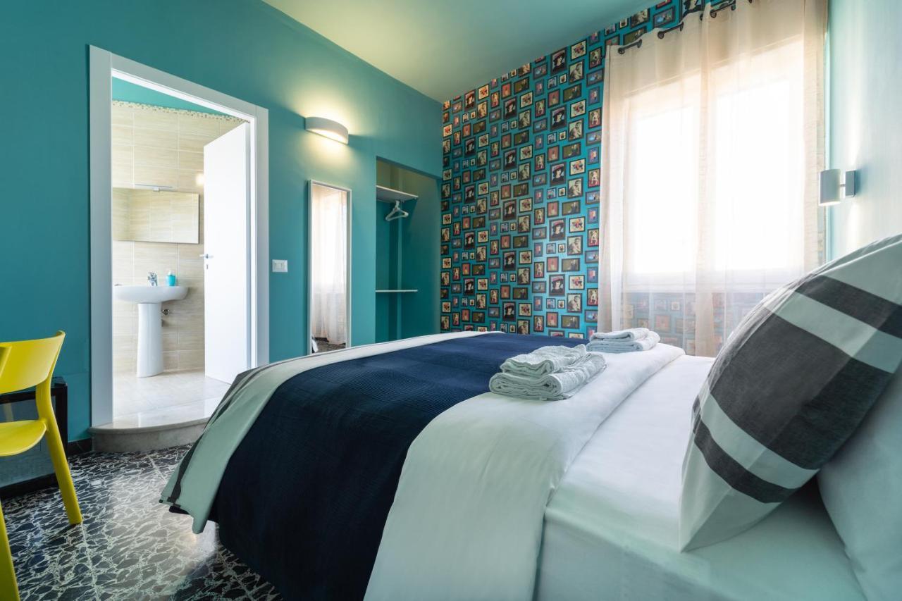 Boutique Rooms Carbonazzi 17 Каляри Екстериор снимка
